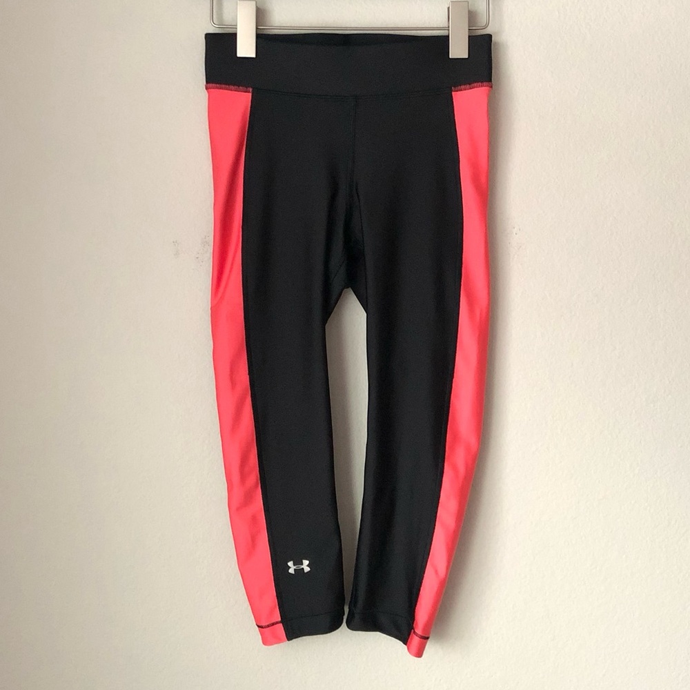 CLOSEOUT \Under Armour\• Compression Crop Leggings - Picture 1 of 16